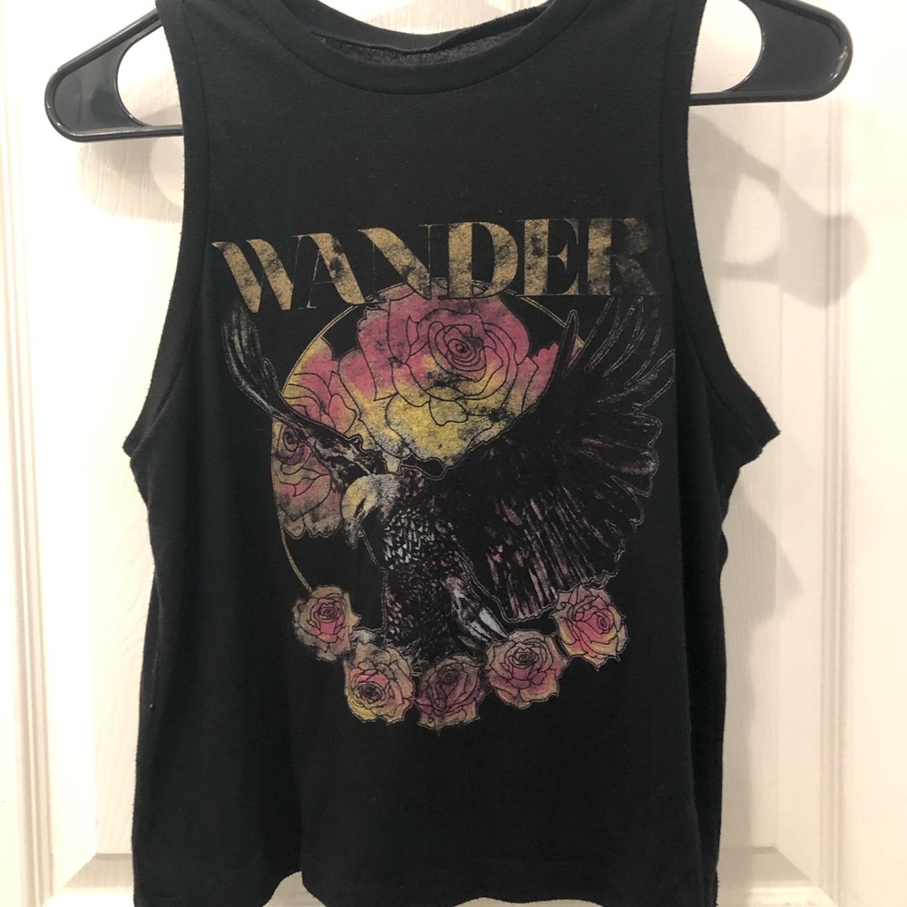 Cropped graphic muscle tank